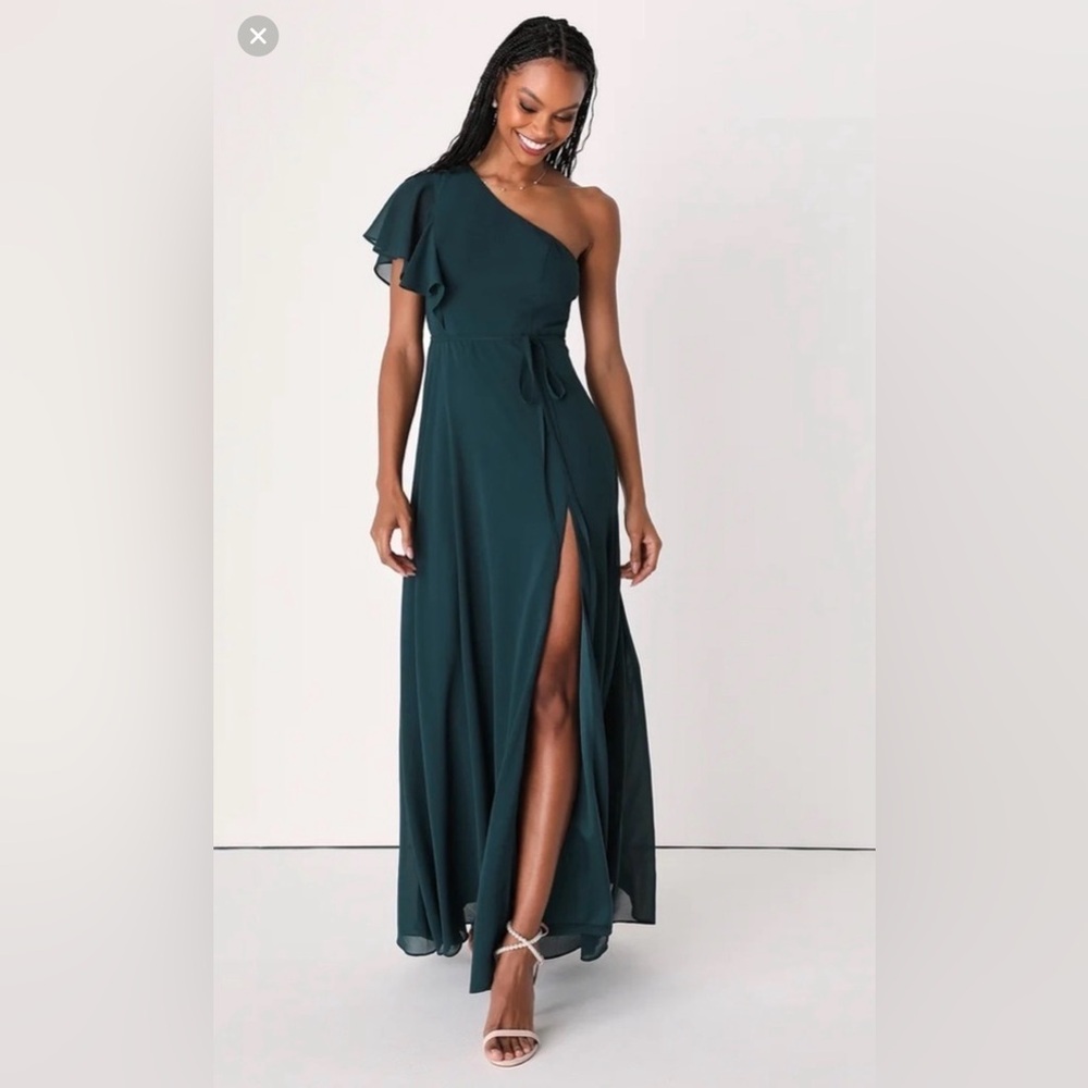 Lulu’s Radiant Bliss One Shoulder Flutter Sleeve Maxi Dress Dark Green Size 1X